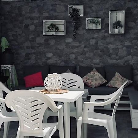 Apartamento Yale ติอาส ภายนอก รูปภาพ