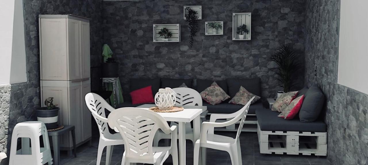 Apartamento Yale ติอาส ภายนอก รูปภาพ